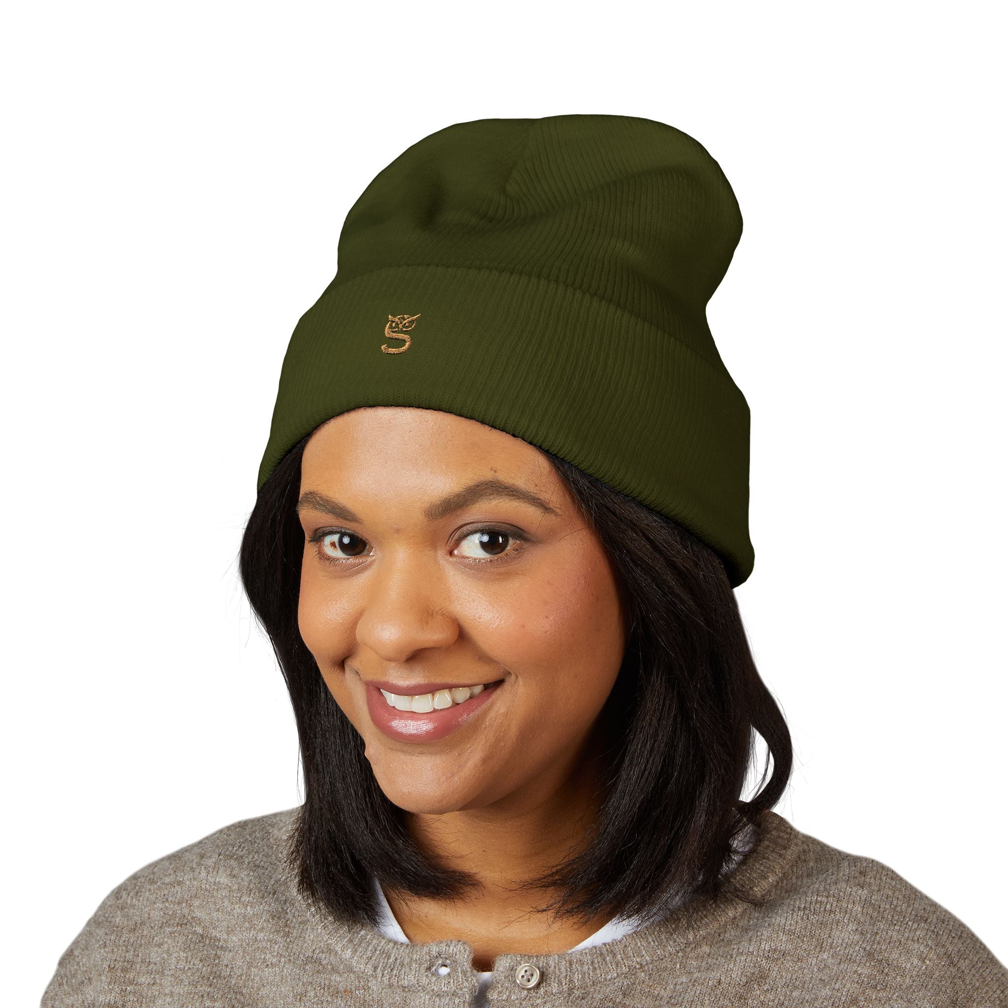 Embroidered 'S' Classic Cuffed Beanie — Minimal Monogram Knit Hat