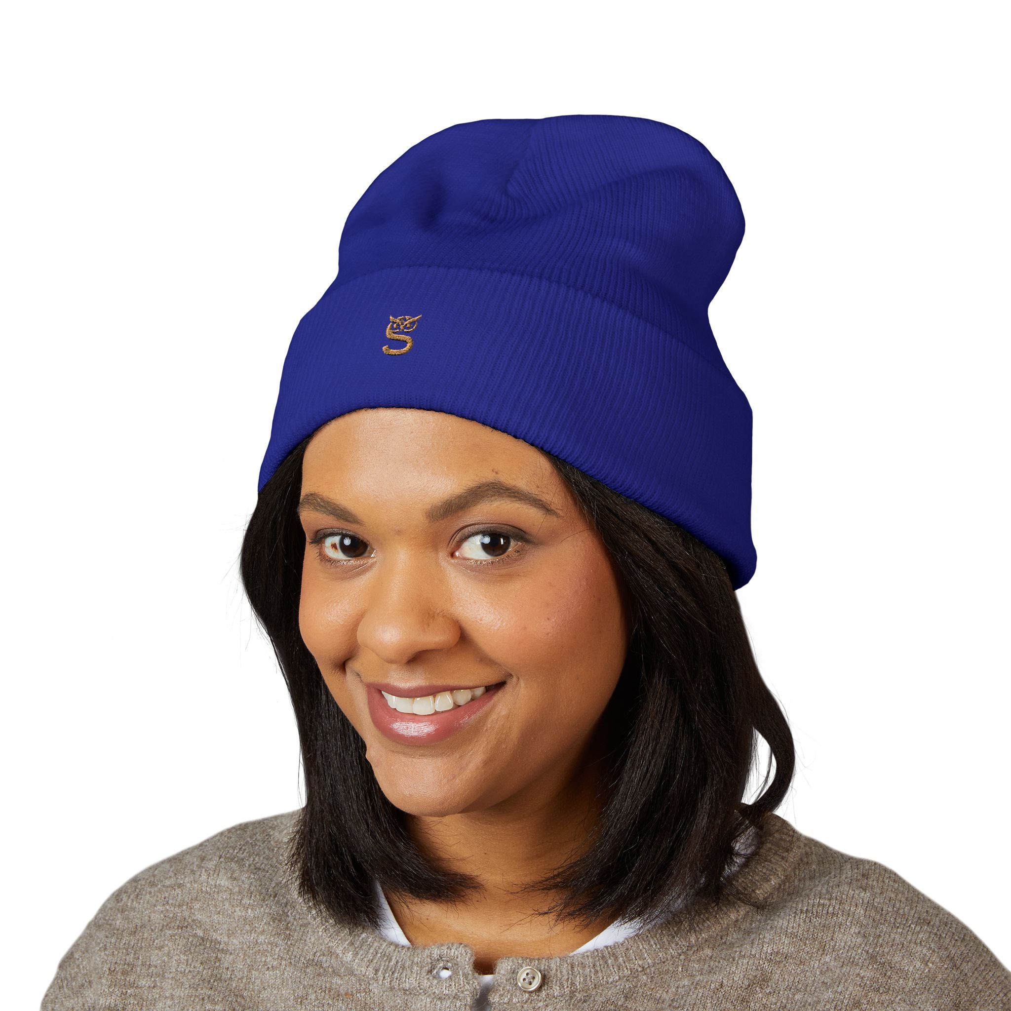 Embroidered 'S' Classic Cuffed Beanie — Minimal Monogram Knit Hat